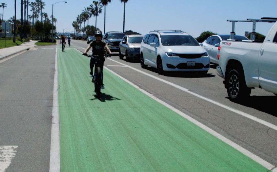 Green bike lane buffer